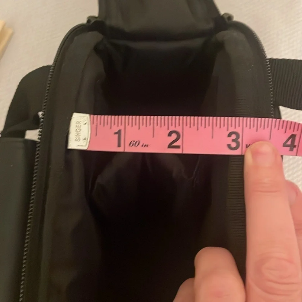 Canon camera bag black carrying case travel padded zipper pockets strap handle
